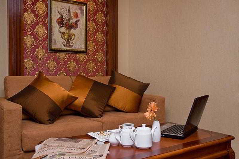 Golden Coast Hotel Baku Room photo